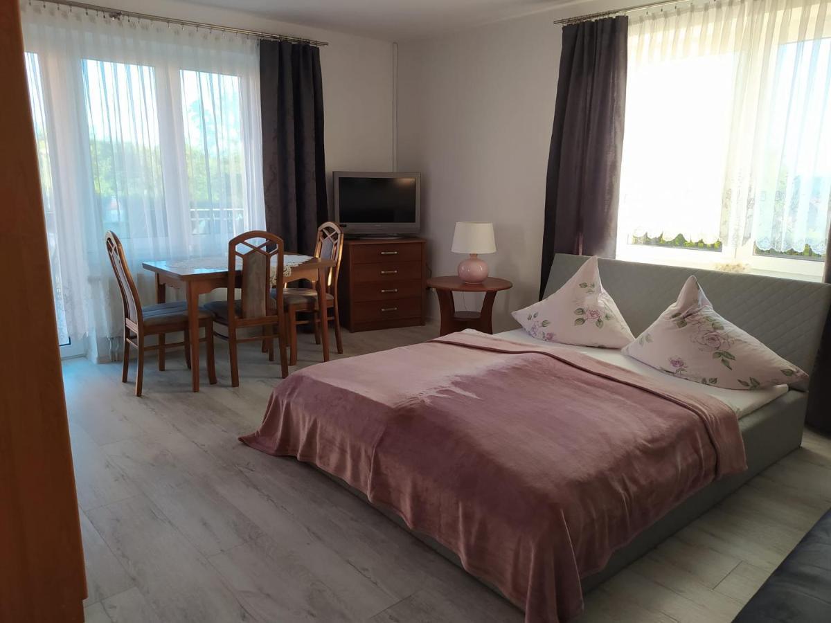 Appartamento Mocik Jastrzębia Góra Esterno foto